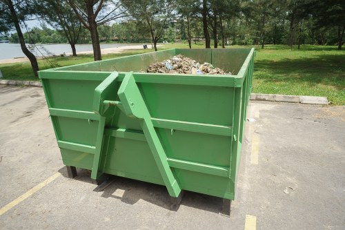 Eco-friendly waste disposal practices by skip hire service